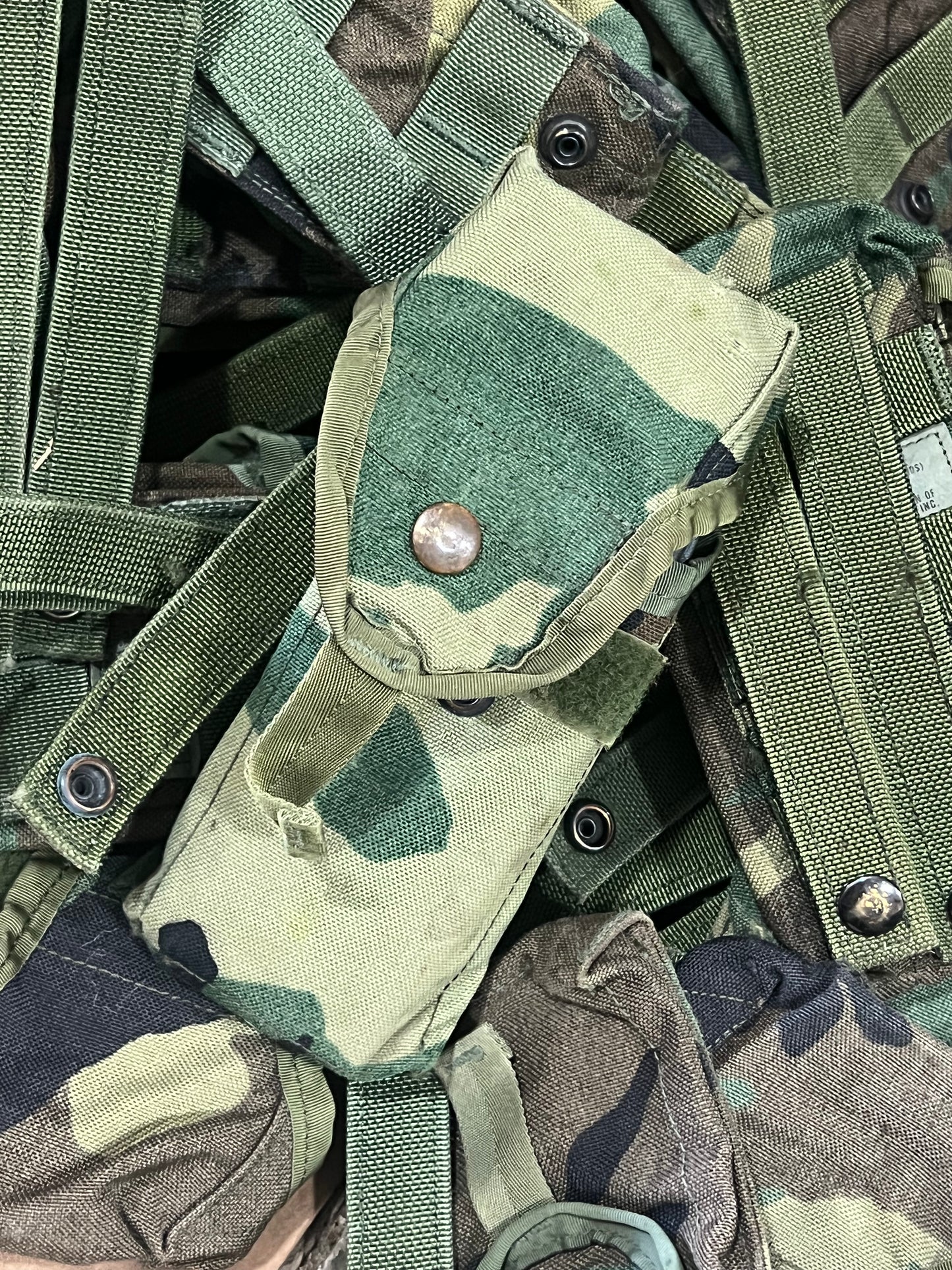 USGI MOLLE-ii M81 Woodland M16 Rifle Magazine Pouch - Used