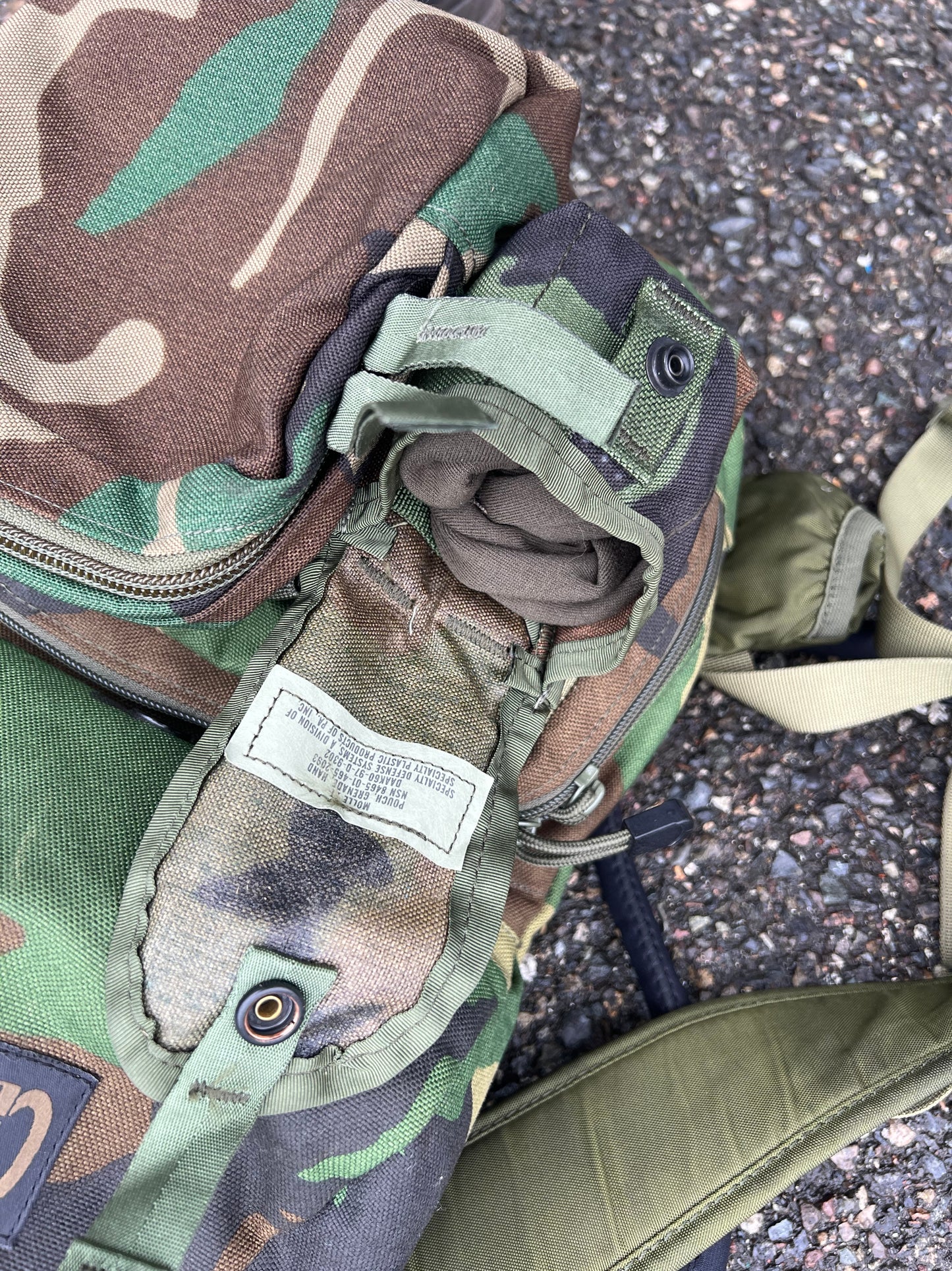 Molle-ii USARMY issue Grenade Pouches