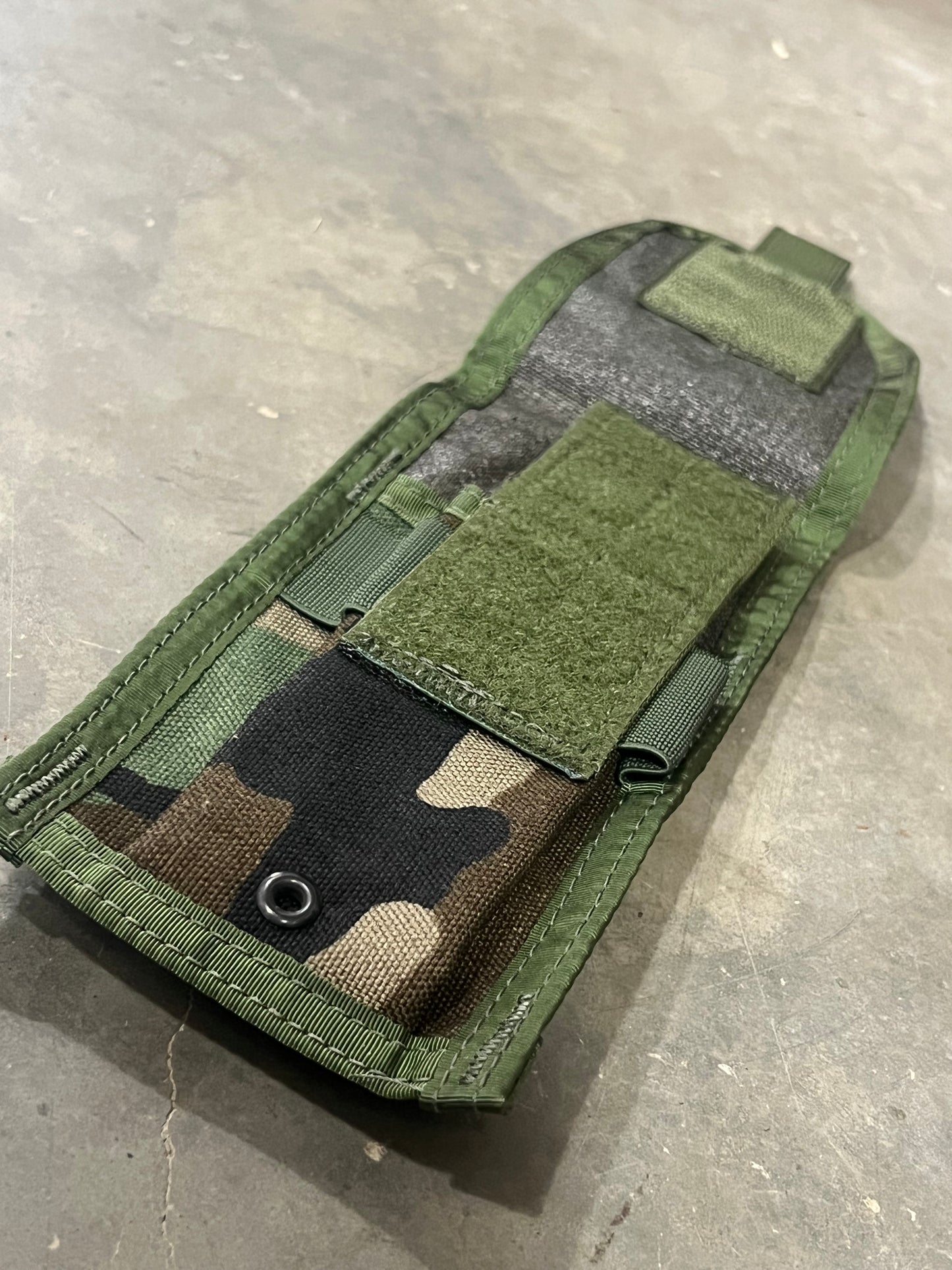 MOLLE-ii M81 Woodland pouches