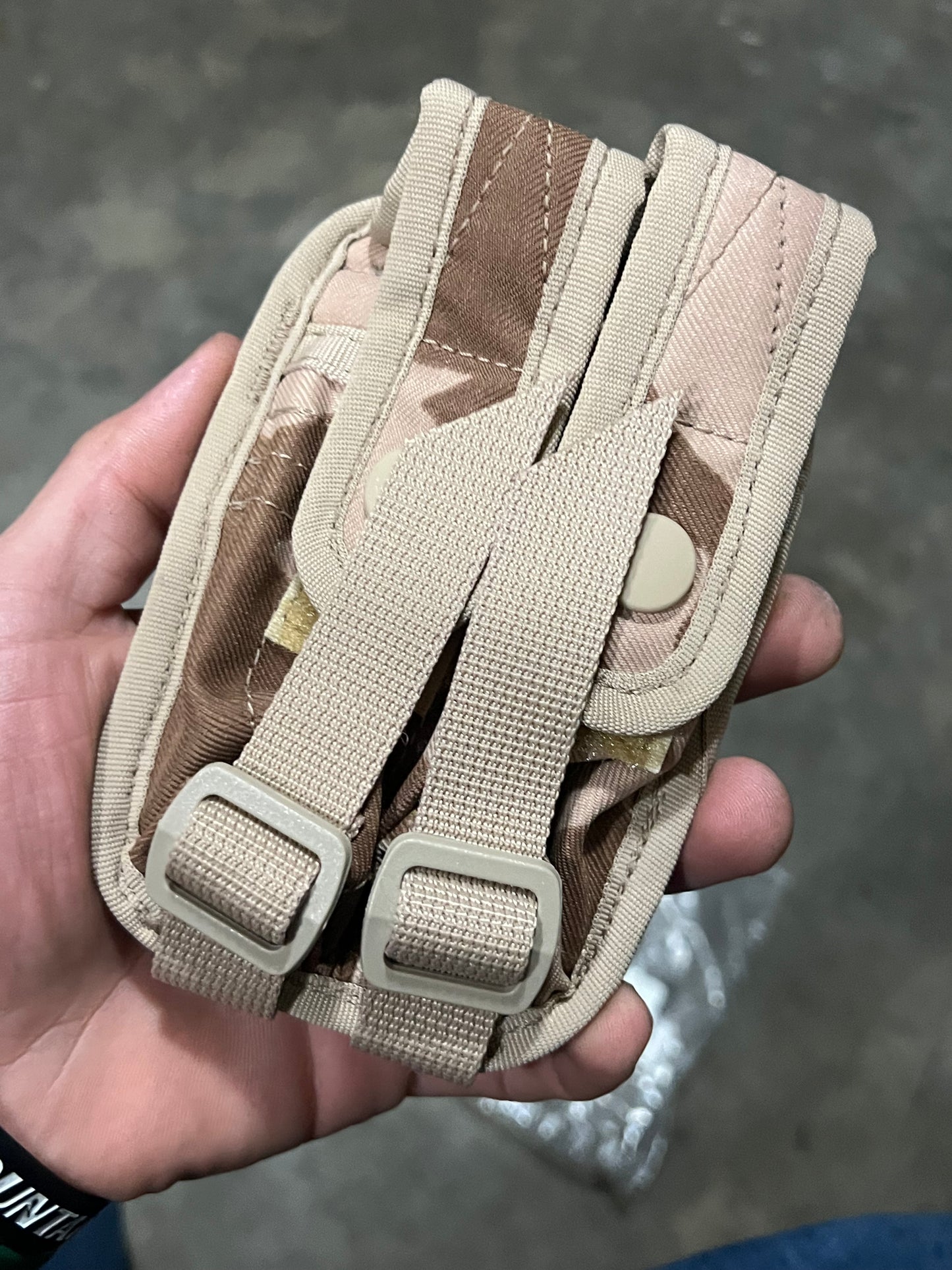 Czech Military Surplus Desert M95 pistol magazine pouches