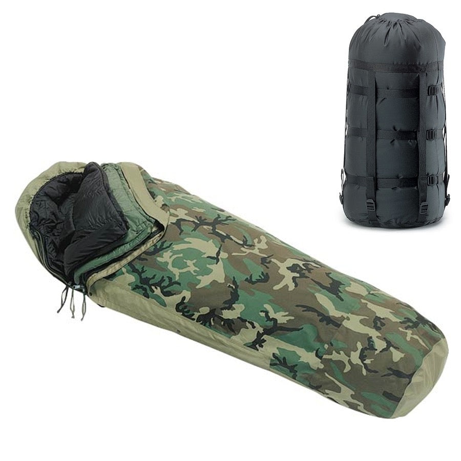 USGI 4 piece sleep system (M81 woodland bivvy cover) MILITARY ISSUE (used)