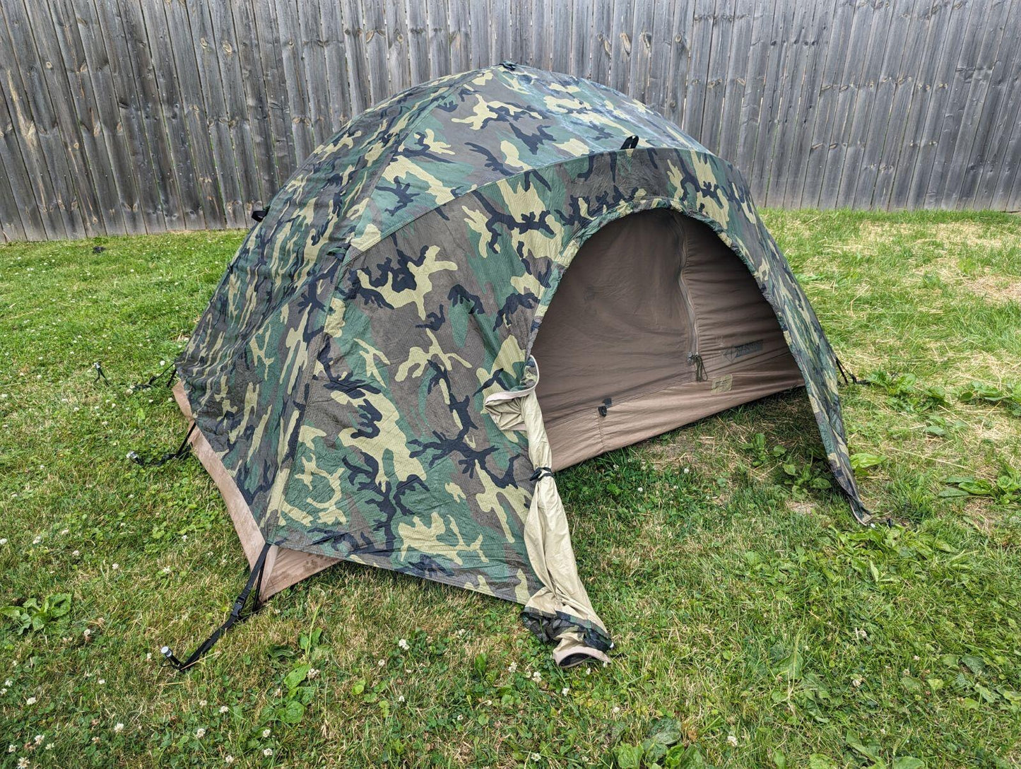 USMC Genuine Issue surplus FDE/M81 Woodland (Diamond brand) Two man tent