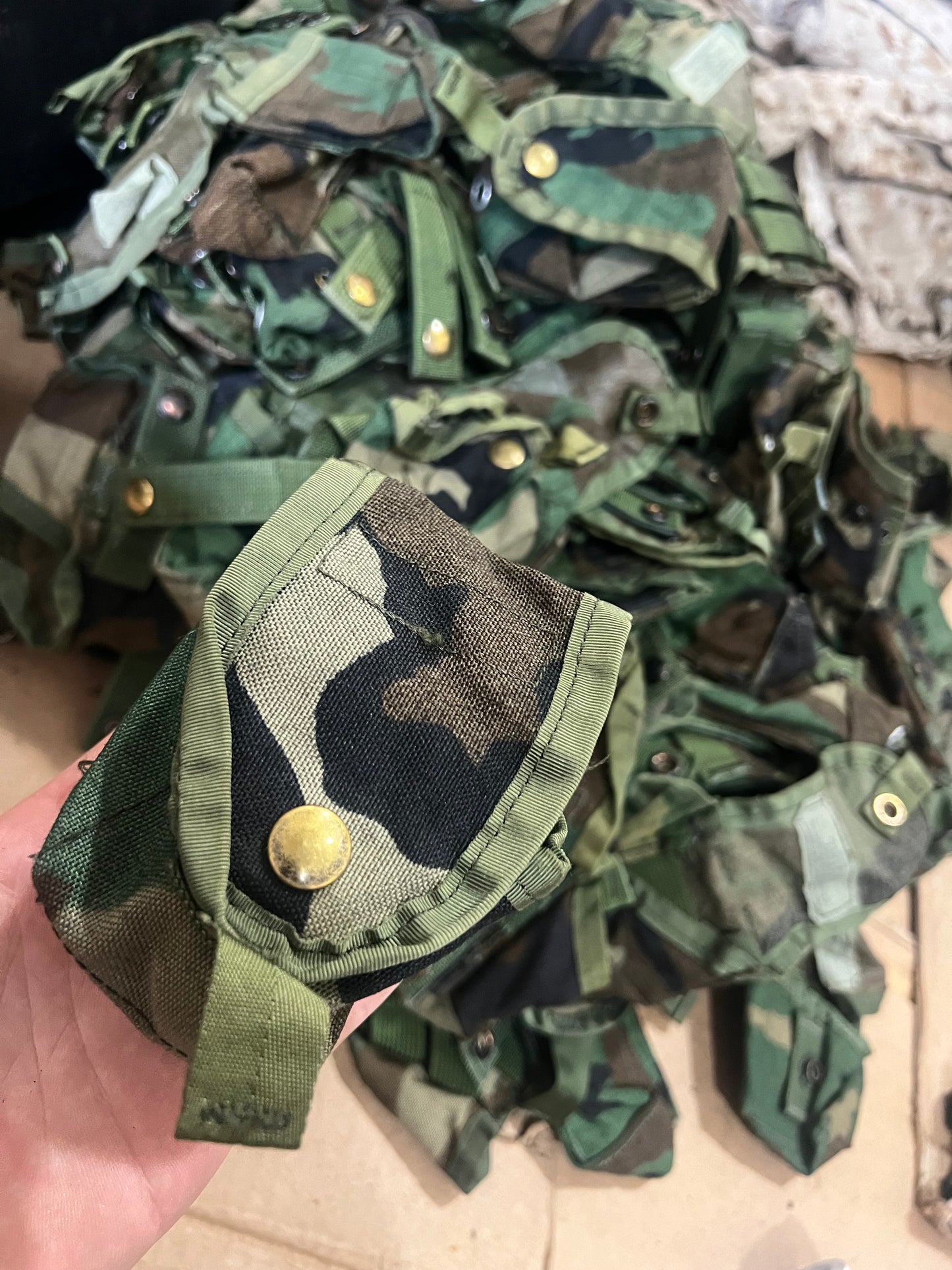 MOLLE-ii M81 Woodland pouches