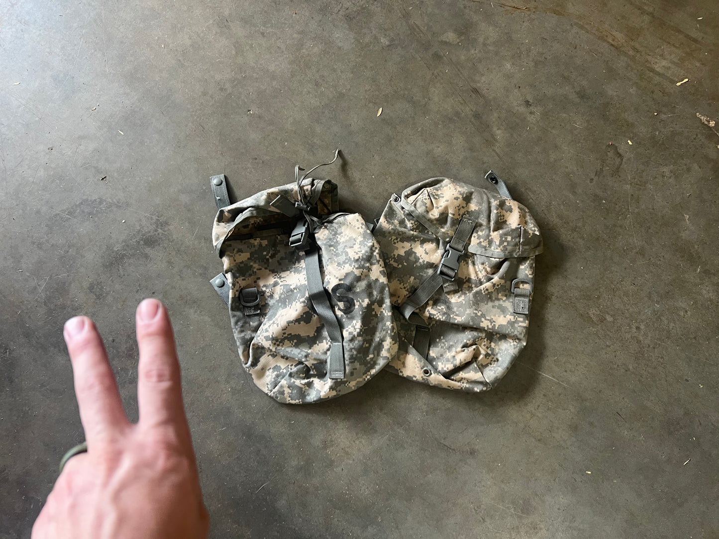 Sustainment pouches